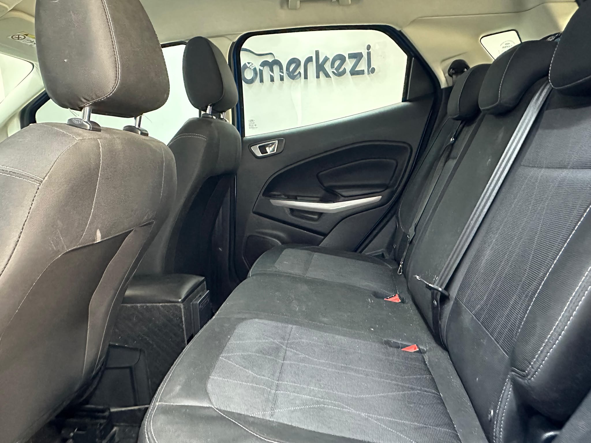 FORD ECOSPORT 16